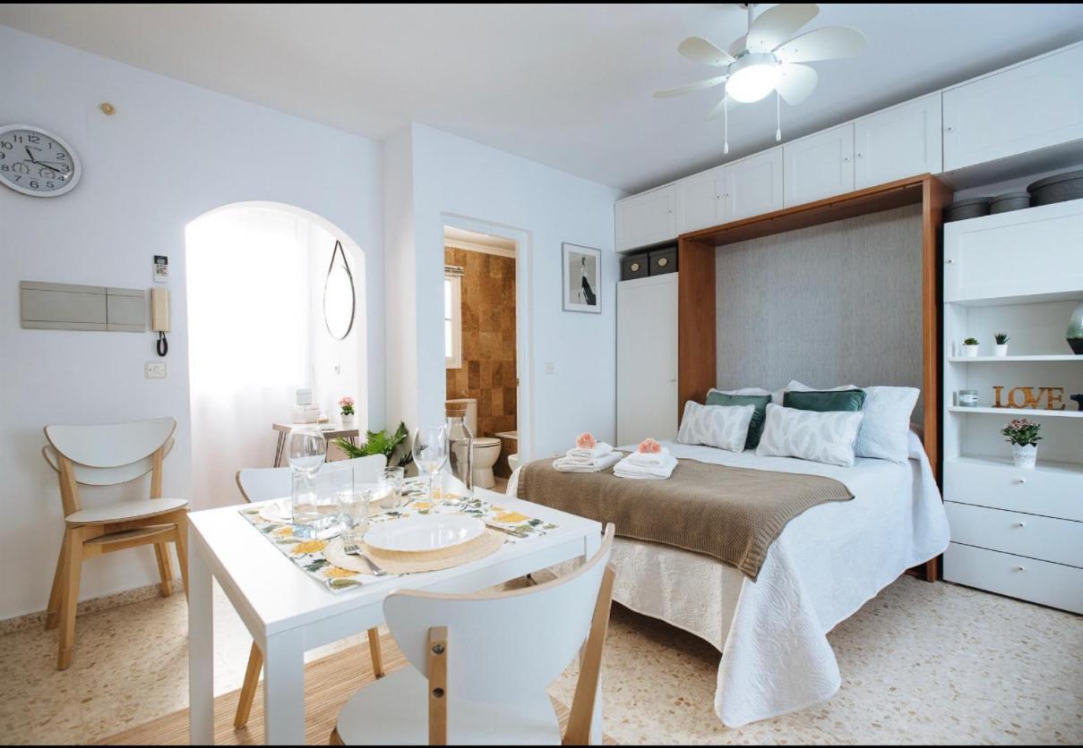 Lyrioshomes Apartment